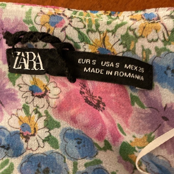 Zara Small Blouse Bodysuit Spring Flowers NWOT - Picture 3 of 4